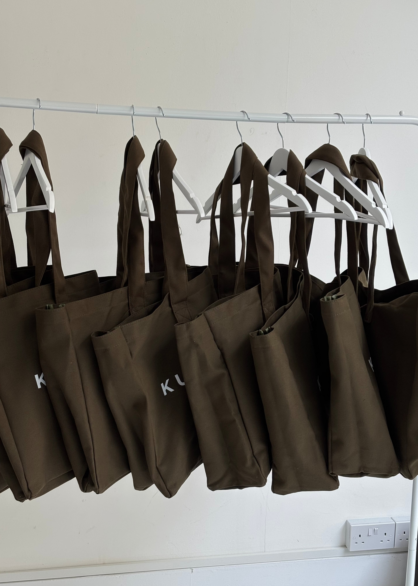 Kuratd Tote