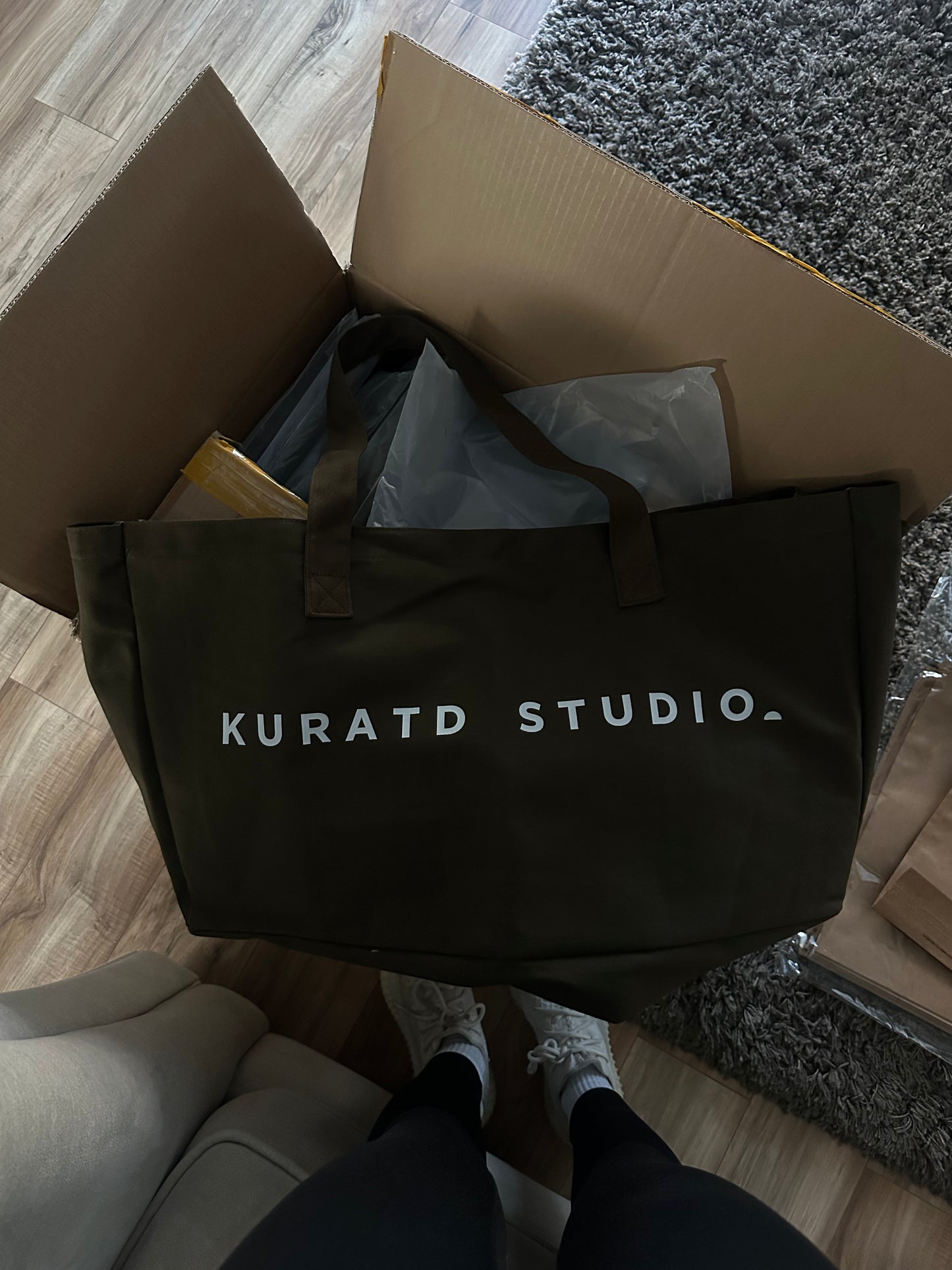 Kuratd Tote